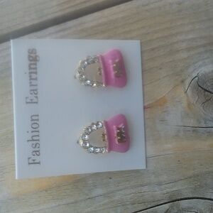 Cute pink bag earrings.